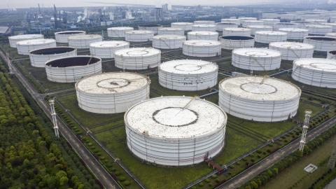Trung Quốc: Tồn kho dầu thô gần đạt mức chứa tối đa của các kho dầu thô