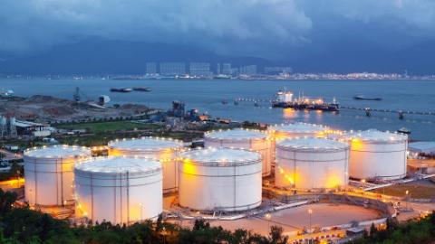EIA: Tồn kho dầu thô thương mại Mỹ giảm 3.5 triệu thùng trong tuần kết thúc ngày 02/04