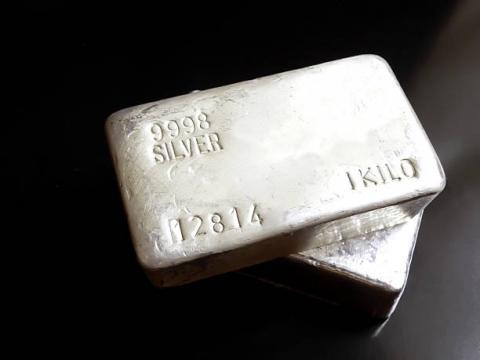 [Phân tích] Đằng sau sự sụt giảm mạnh của thị trường kim loại quý