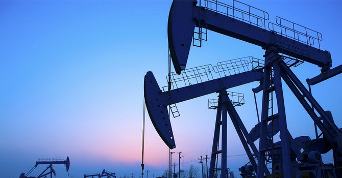 Giá dầu thô sụt giảm sau cuộc họp của FED