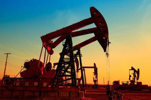 Giá dầu thế giới tuần kết thúc 25/9 đạt mức cao nhất trong gần 3 năm