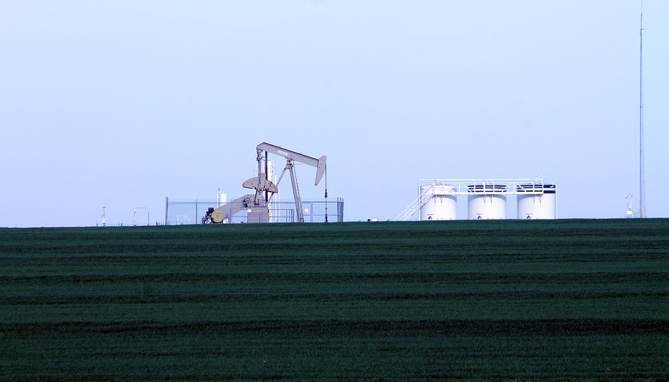 Tồn kho dầu thô Mỹ giảm mạnh